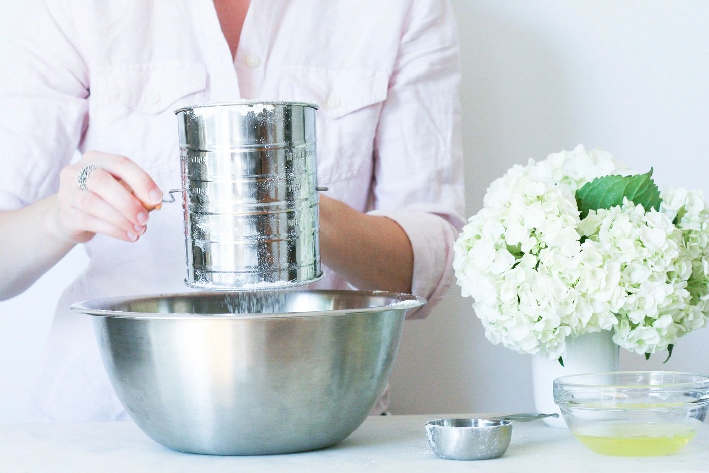 orange white chocolate macarons