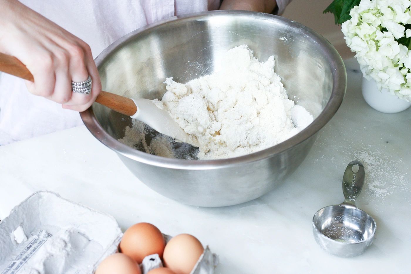 orange white chocolate macarons