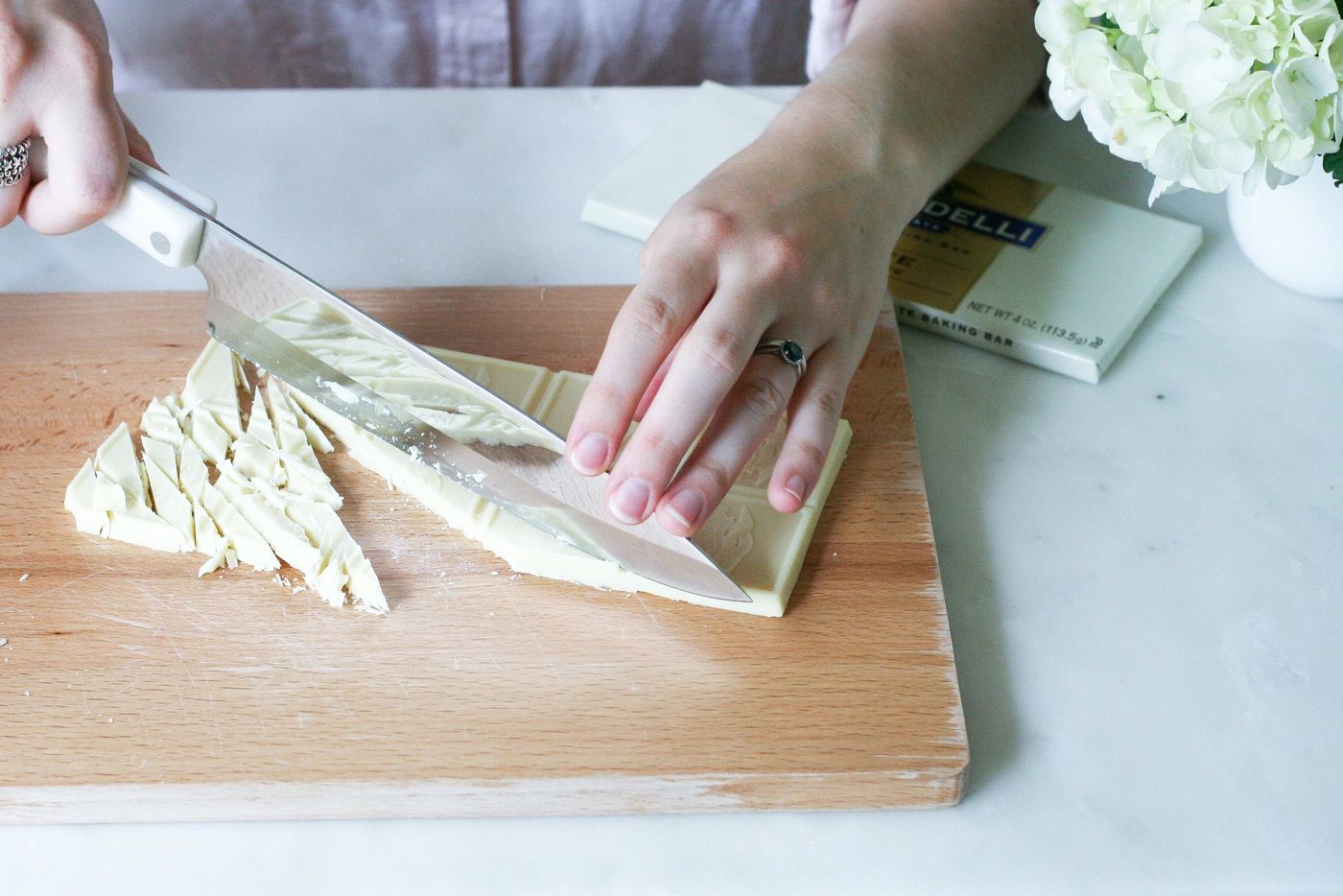 orange white chocolate macarons