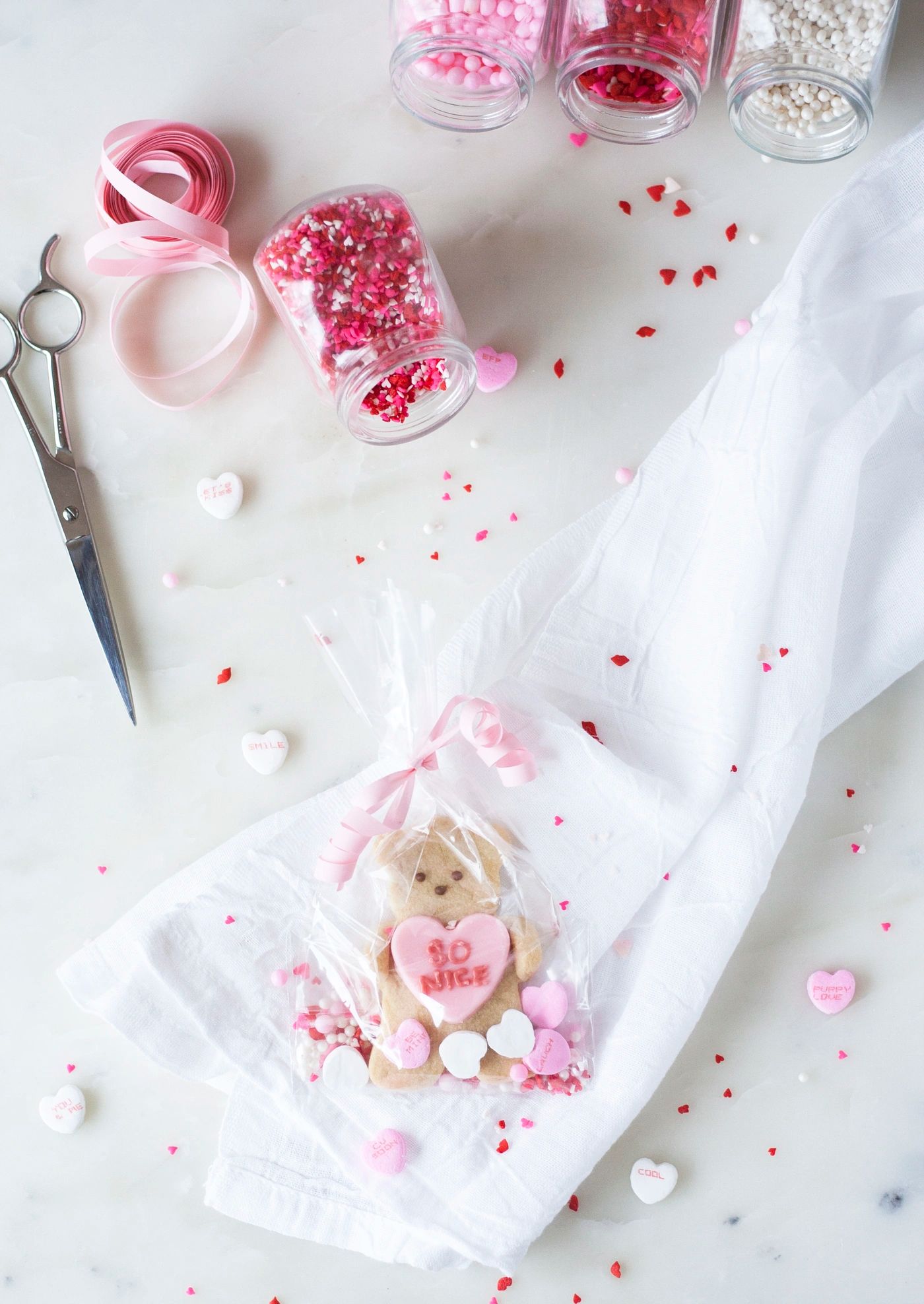 conversation heart bears