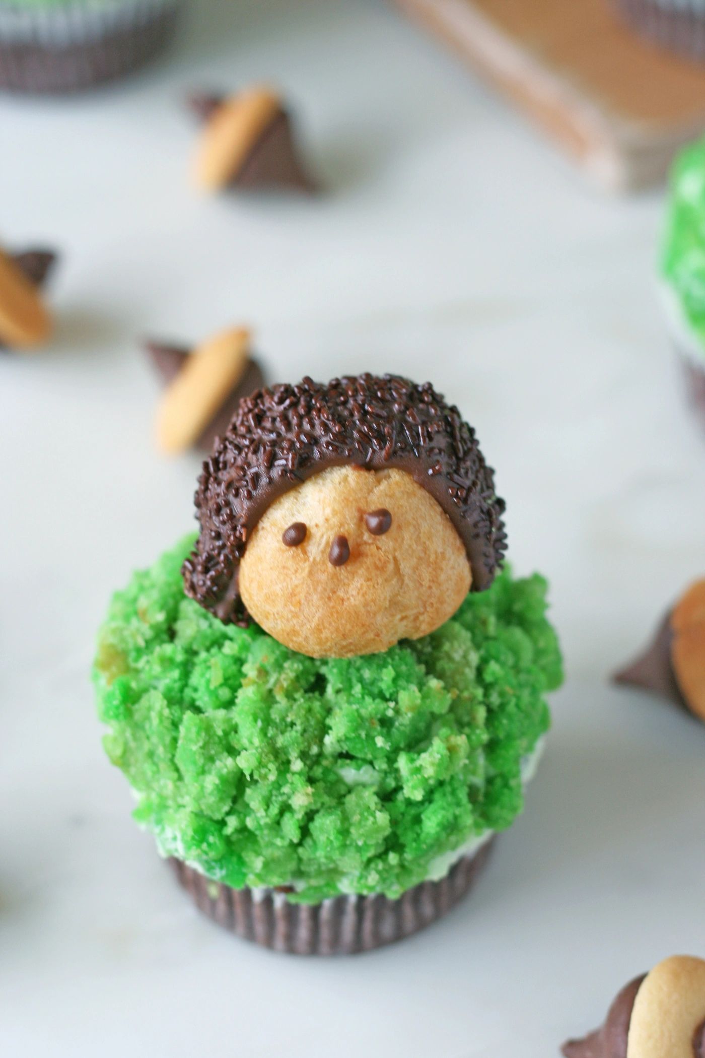 woodland cupcakes