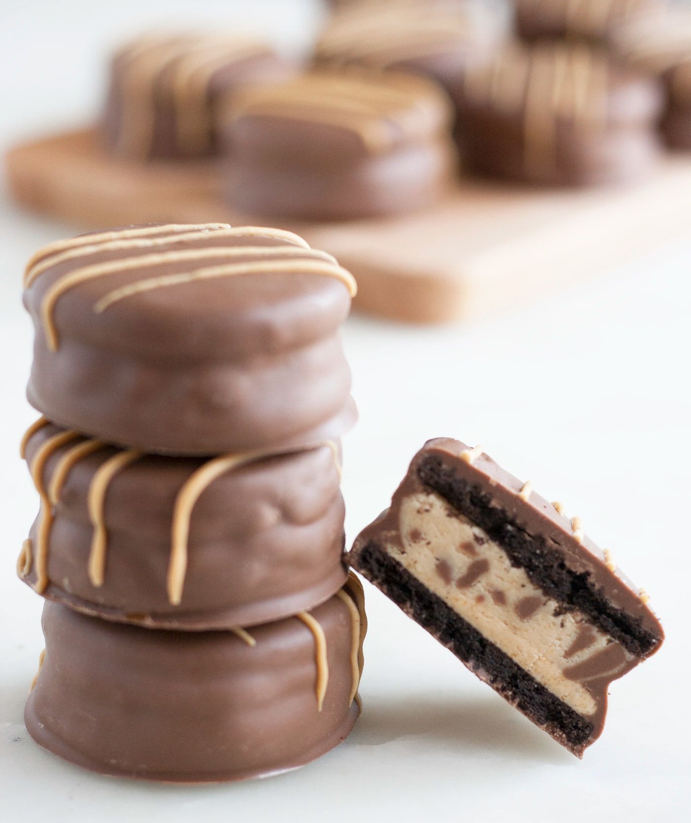 peanut butter cookie dough stuffed oreos