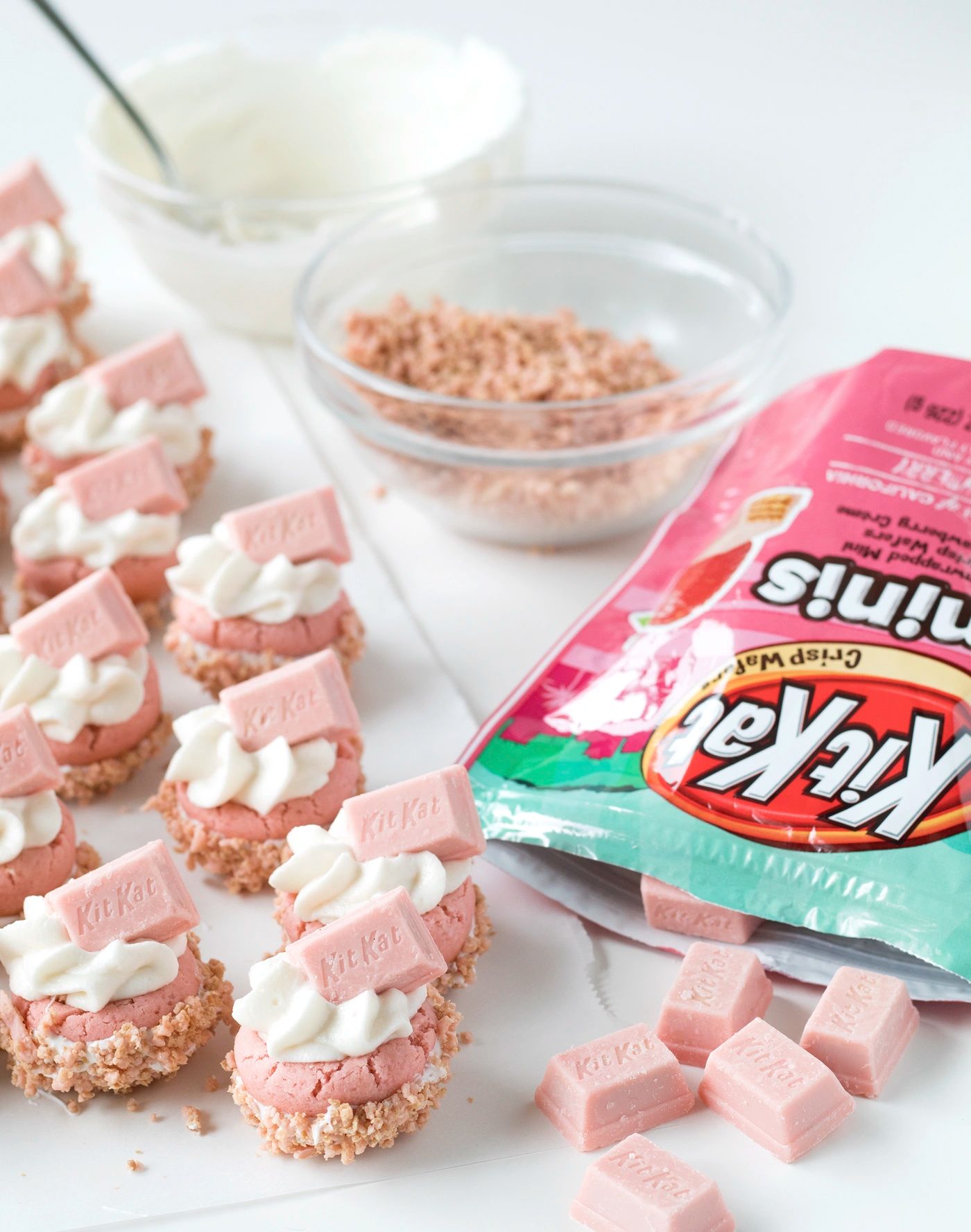 Strawberry Kit Kat Mini Cheesecake Cups